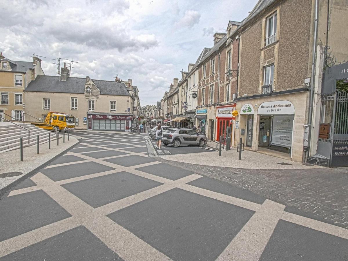 Modern Apartment In Bayeux Near Tapestry Museum Buitenkant foto