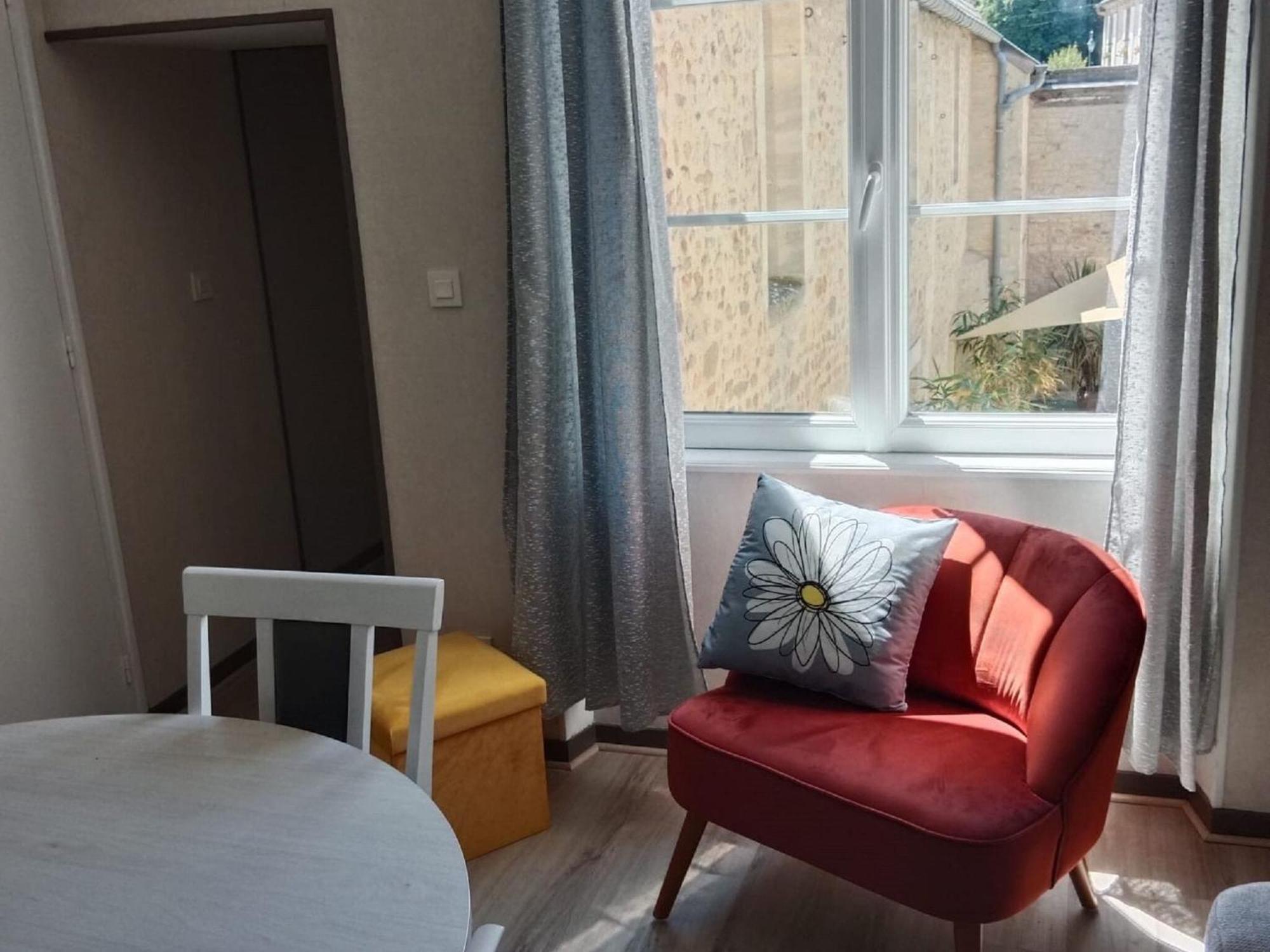 Modern Apartment In Bayeux Near Tapestry Museum Buitenkant foto